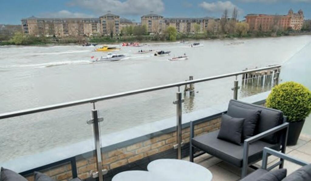 Private view of the boat race