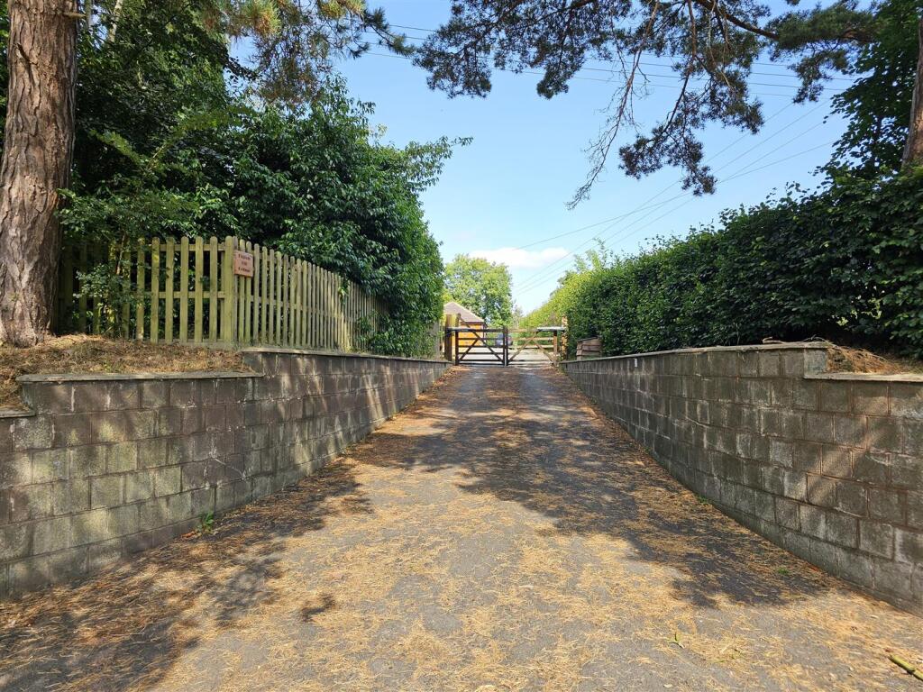 Driveway Entrance