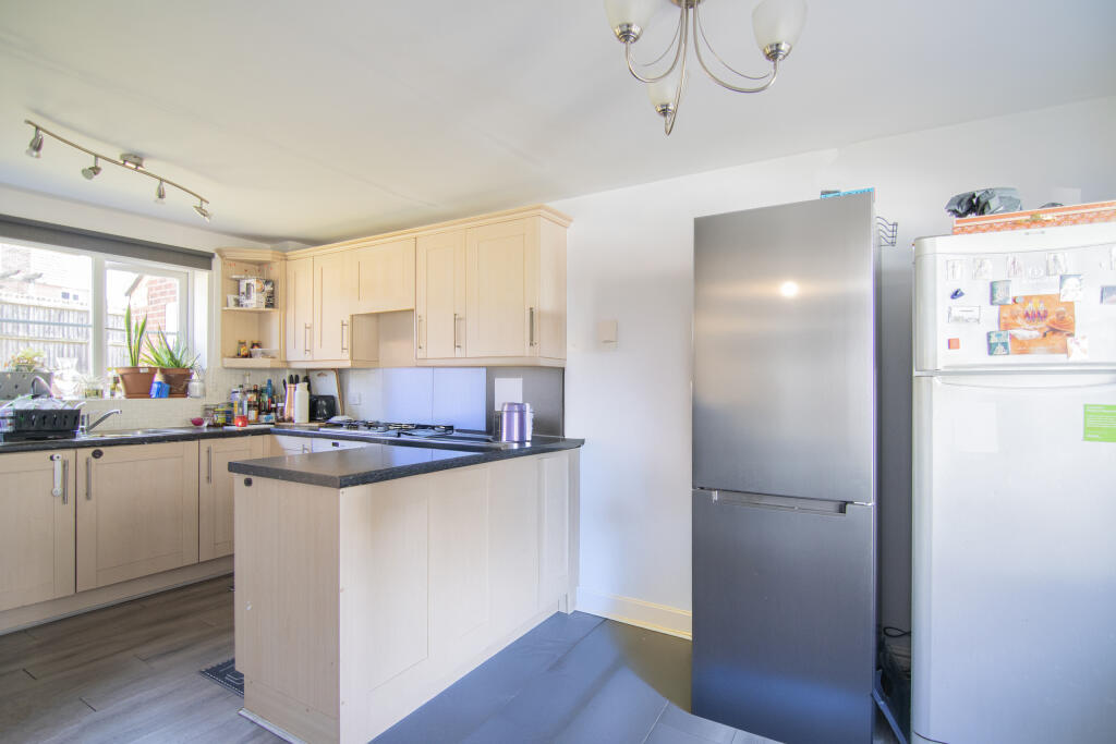 KITCHEN 1