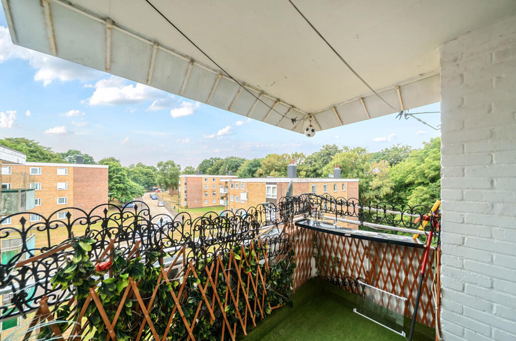 1324769-5-687f6dc...