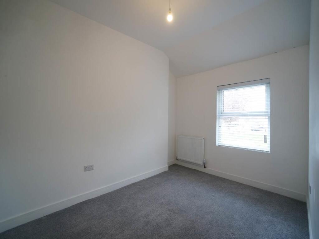 Bedroom 1.JPG
