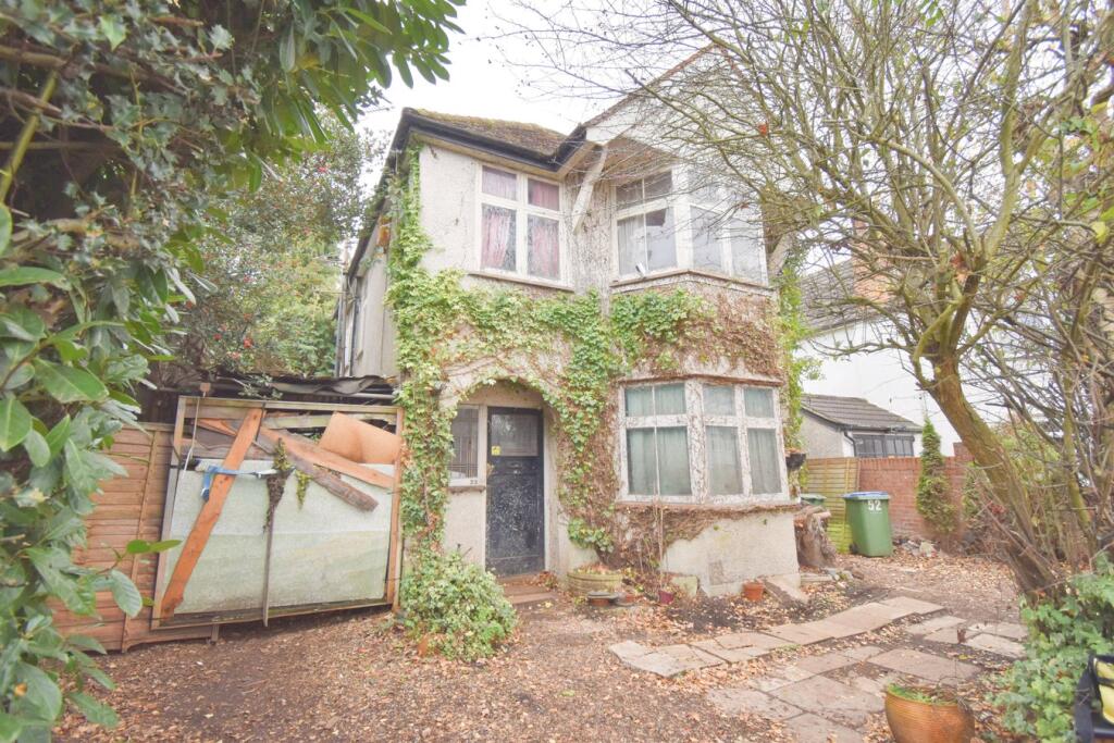 Rydens Road, Walton-on-Thames, KT12