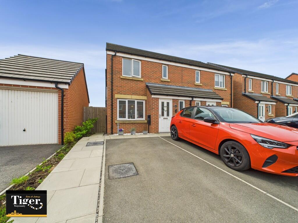 CAM02176G0-PR0601...