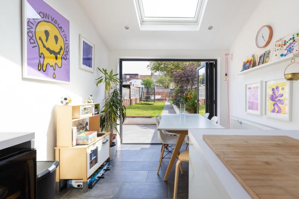 61 Churchill Road-24.jpg