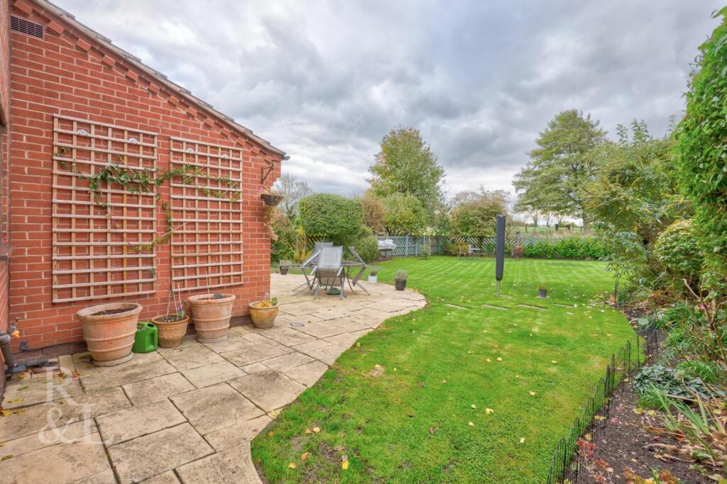 82 Newbold Road (12).jpg