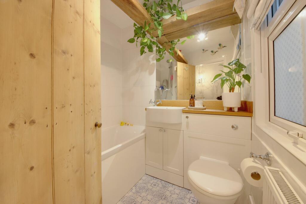 Family bathroom