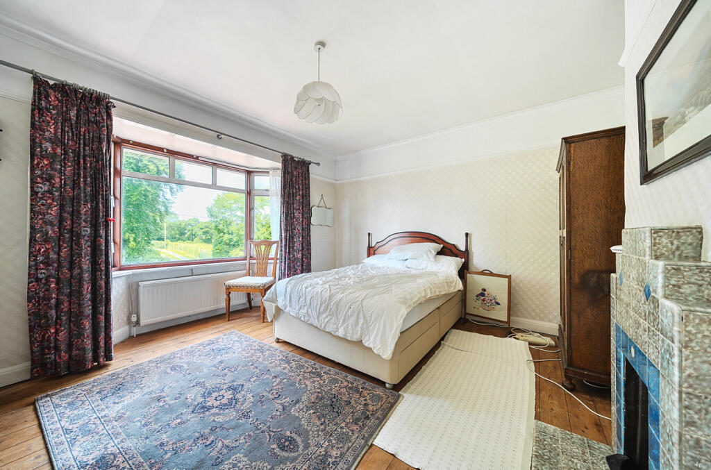 1302979-17-684026...