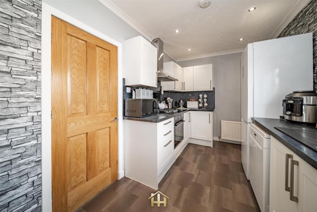 22 BALBEGGIE TERR DD4 8RL EDIT (28 of 48).jpg