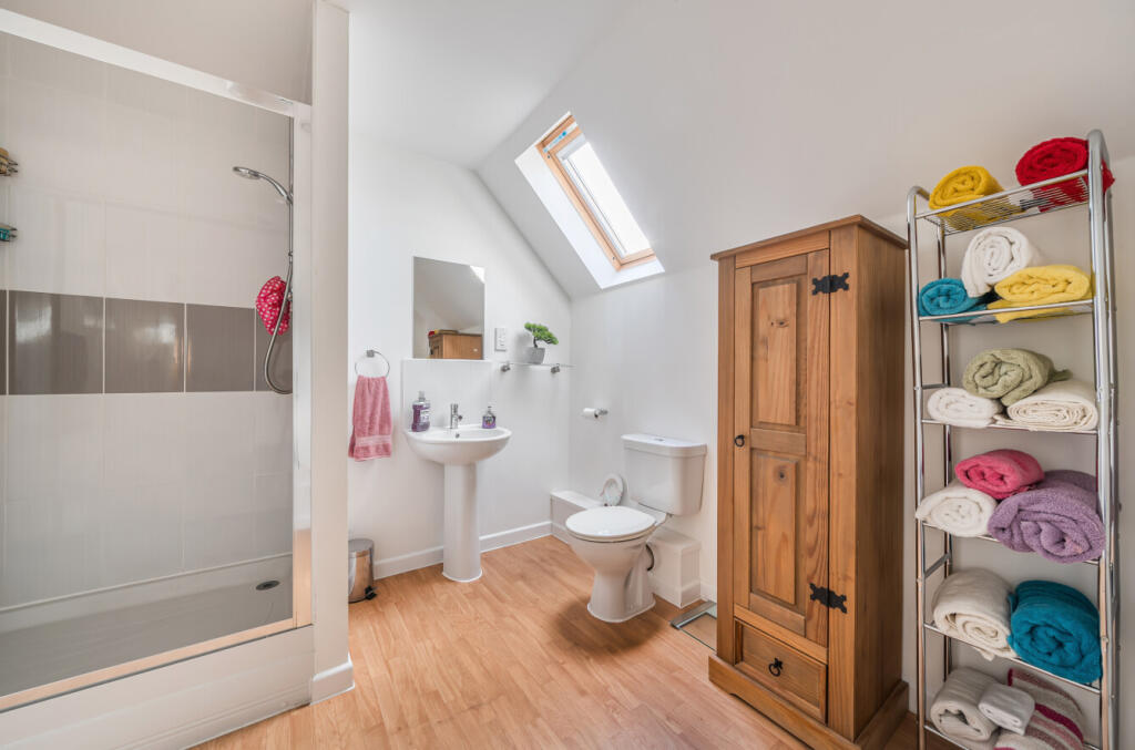 1380432-17-691210...