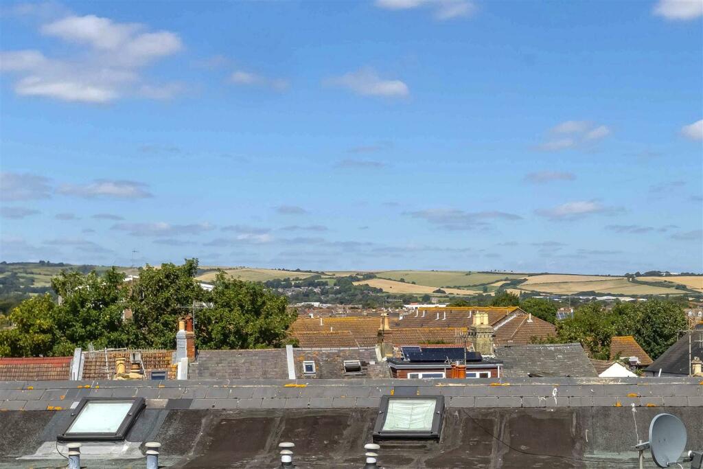 14, 14 Park Crescent_10.JPG
