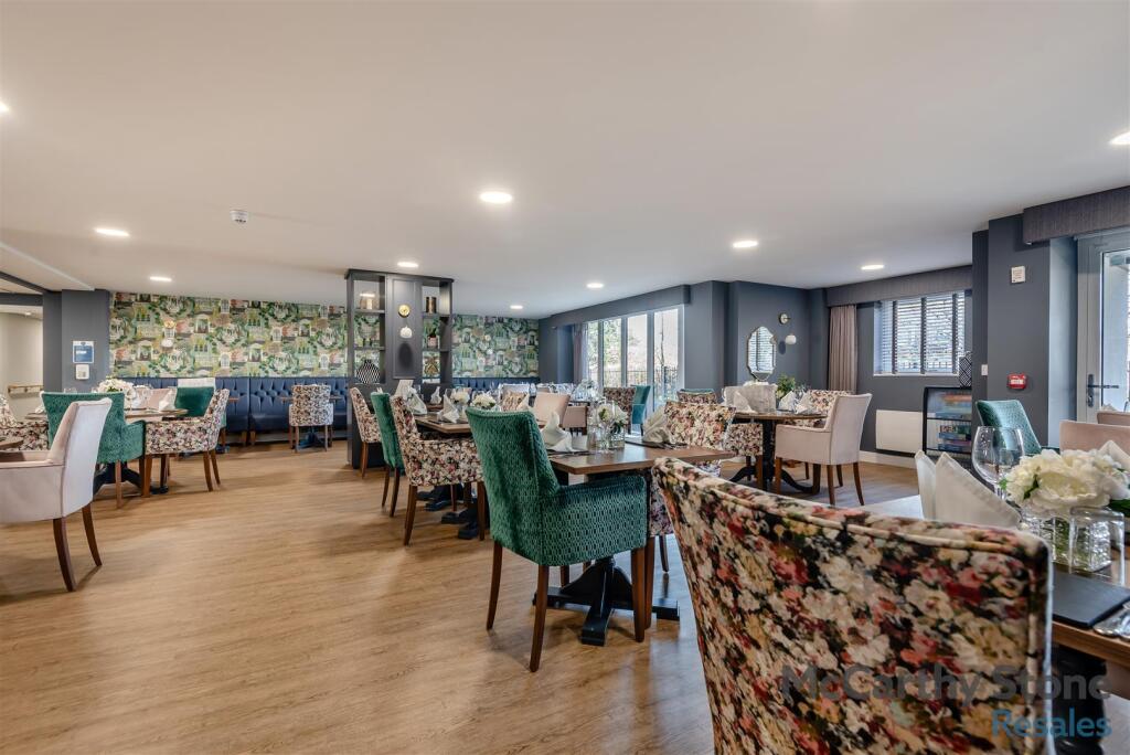 8641826-interior03.jpg