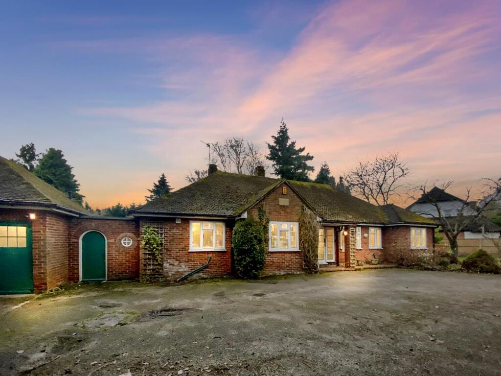 KPtCjkmkPEymBv3TXiVCBA (1).jpg