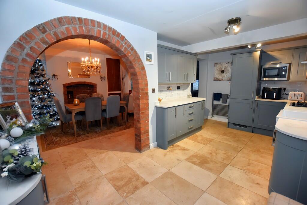 Kitchen 1