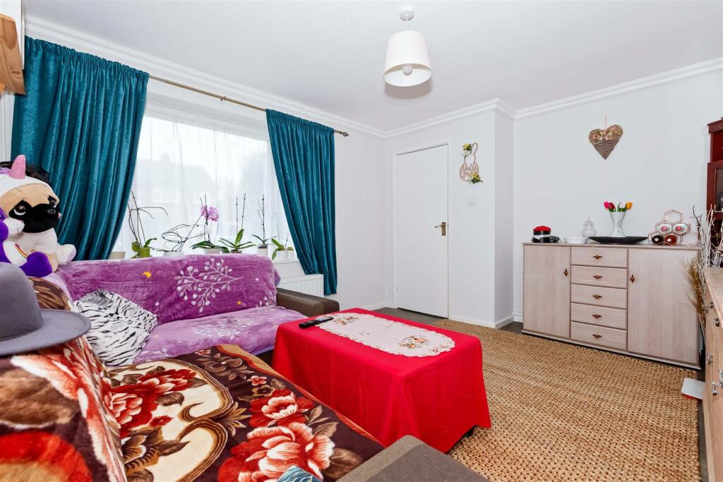 For Sale by Aspire Residential - Chippers Road
