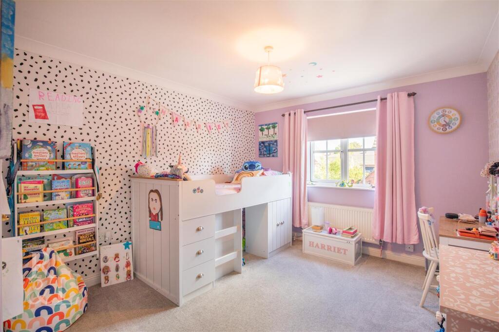 18 Forest School (16).jpg