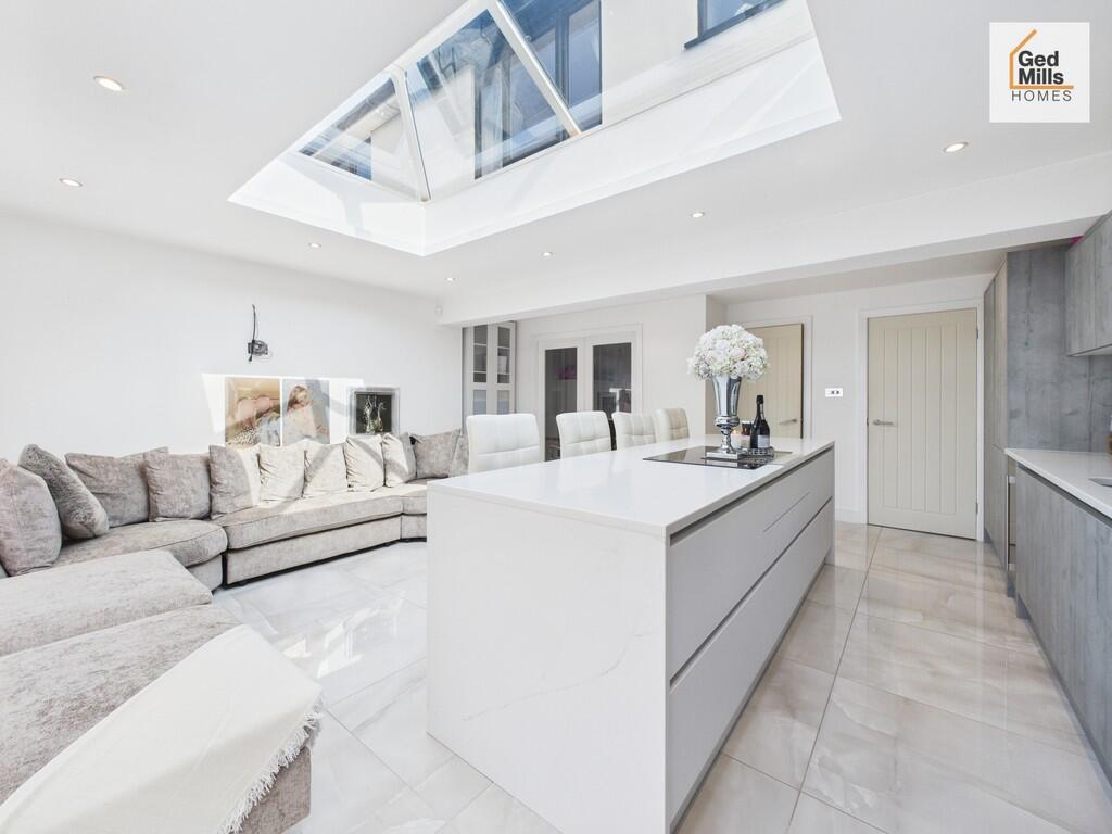 CAM04261G0-PR0061...