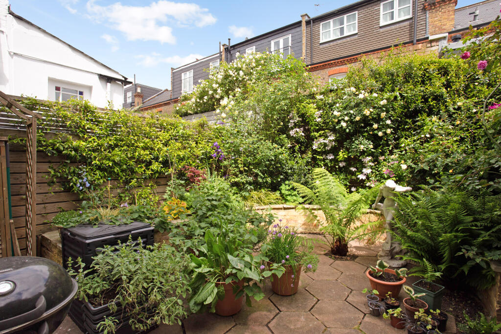 39a Swanscombe Road