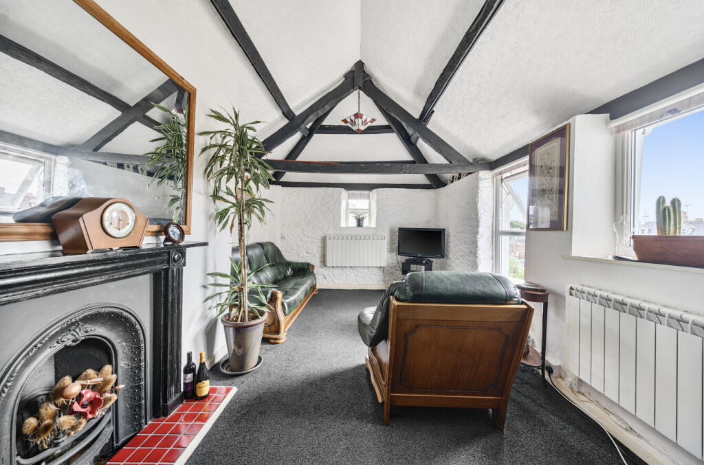 1326394-1-6878d77...