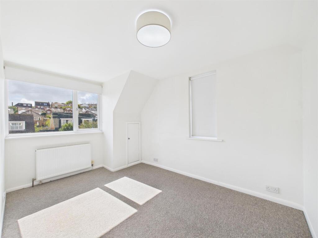 Bedroom 2 .jpg