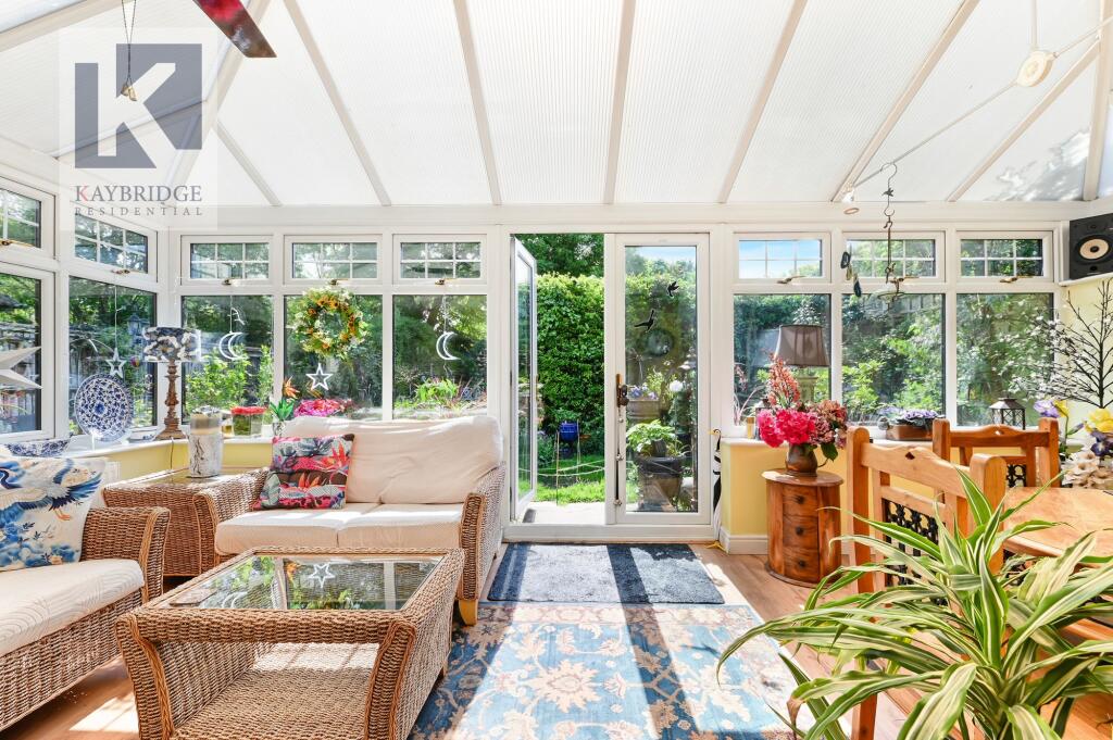 Old Bridge Lane, Epsom - KT17 4AD