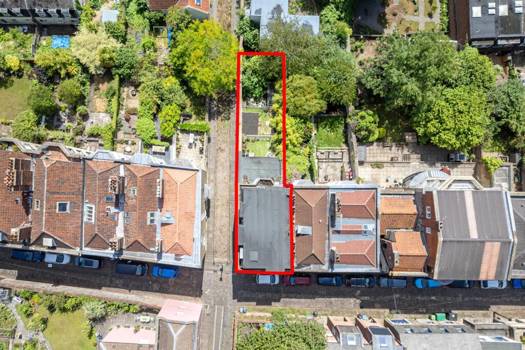 Garden Maisonette, 17 Somerset Street, Kingsdown, 