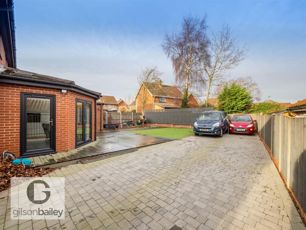 19ChurchGreen-7.jpg