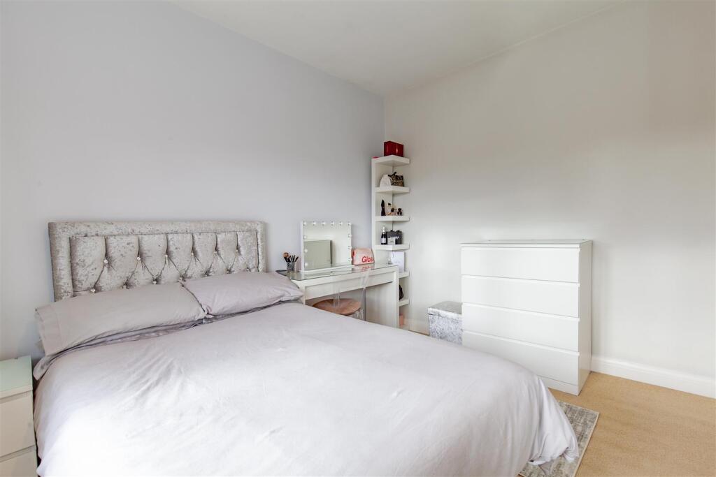 Bedroom 2-3.jpg