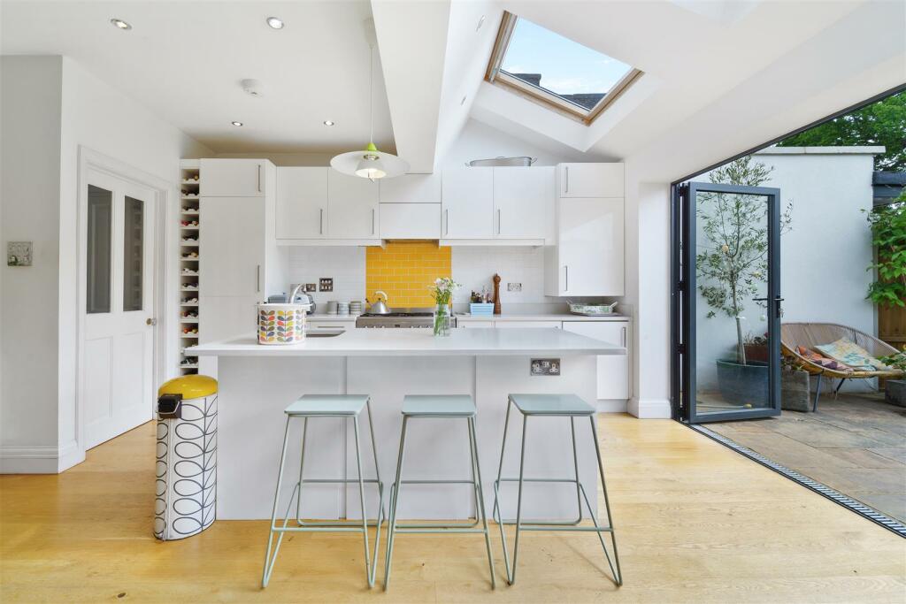 Open Plan Kitchen/Dining/Family Room