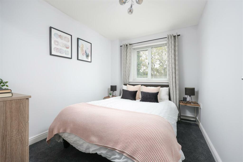 4 new Charlton Way 21.JPG