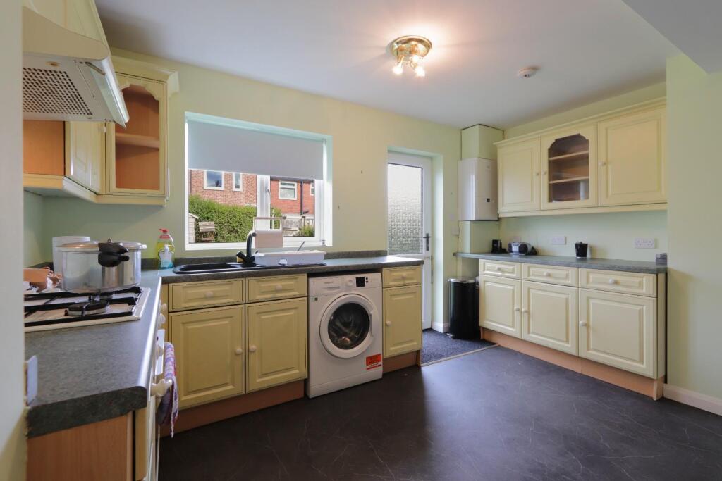 KITCHEN DINER