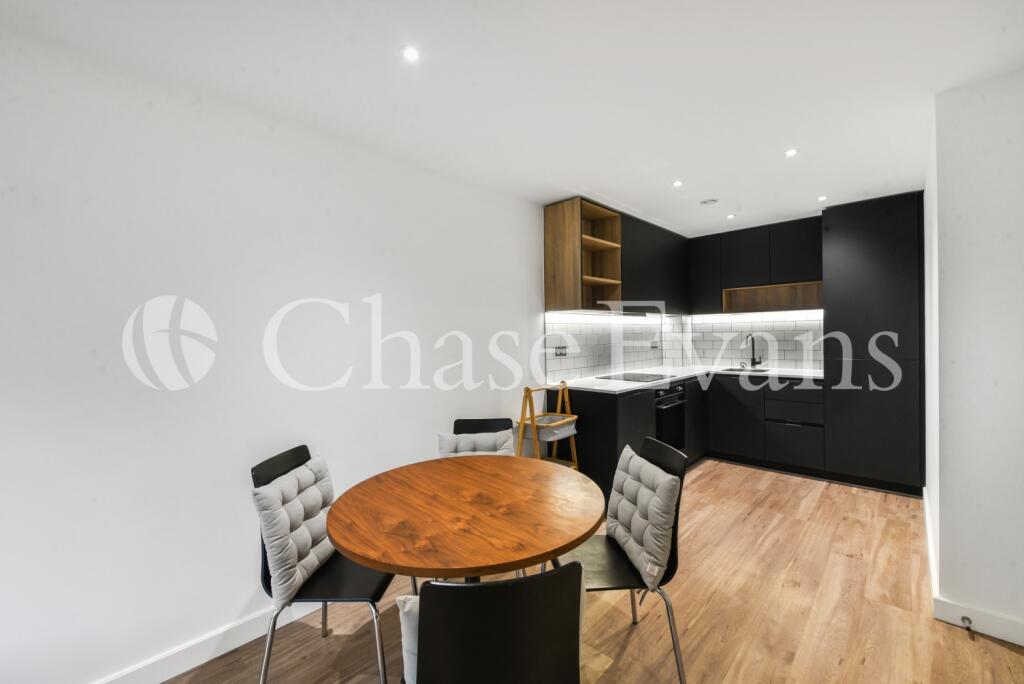 Dining Area - Fermon