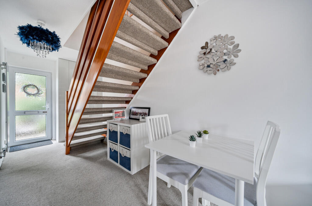 1330109-6-688784c...