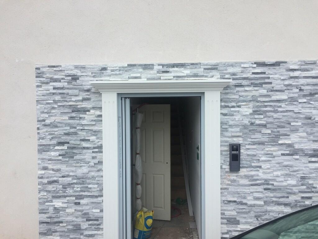 Main front entran...