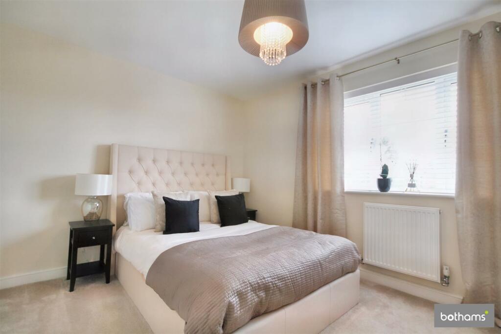 bed 1.jpg
