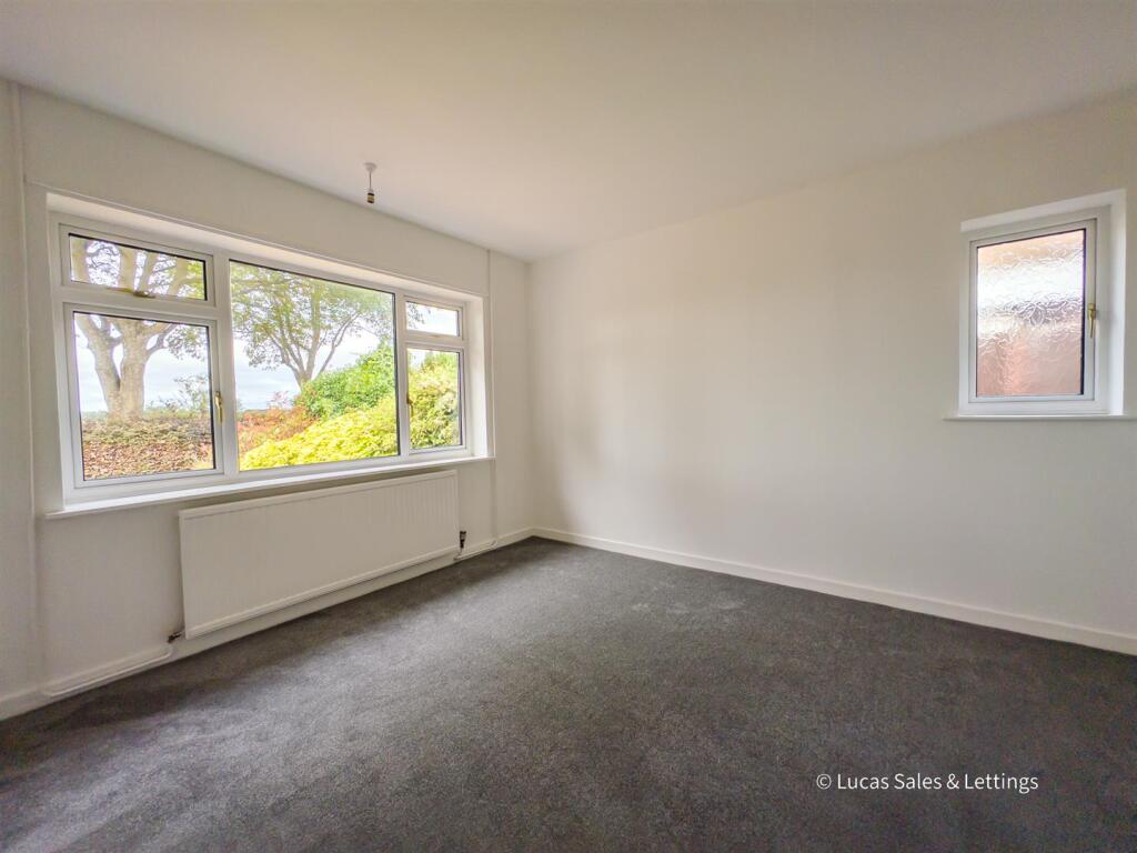 112 Gipsy Lane Kettering-09.jpg