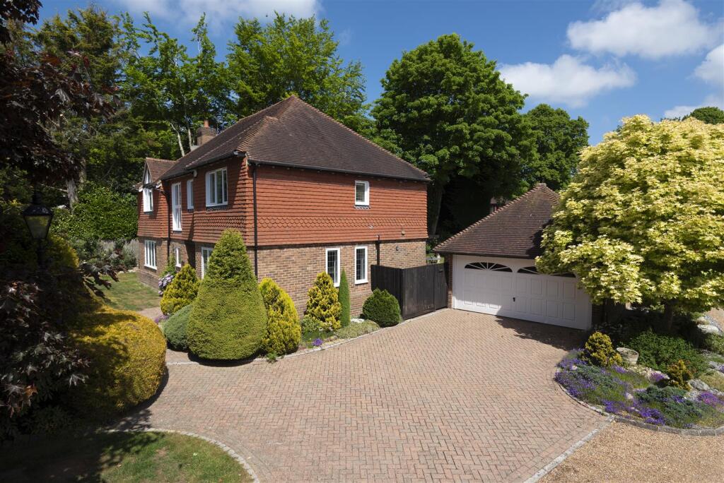 1 Arden Grange - 2.jpg