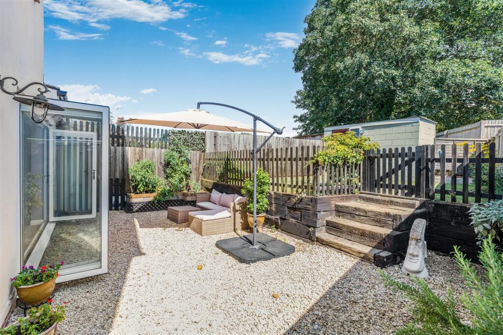 14 Newlands, Kings Sutton-16.jpg