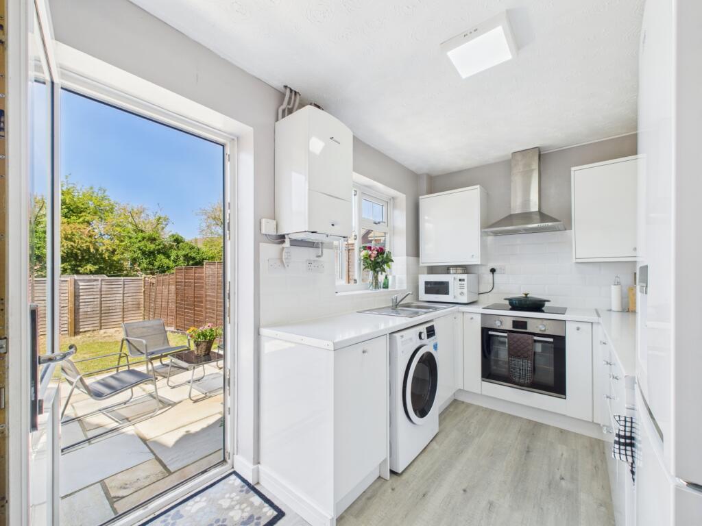 CAM02023G0-PR0156-STILL022