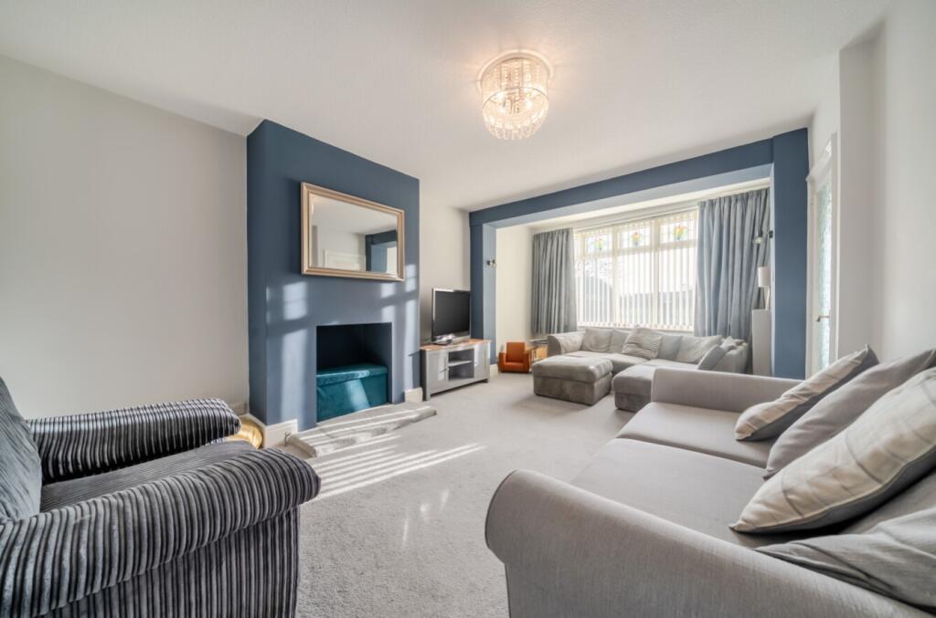 1385952-17-6932cfb1d199d