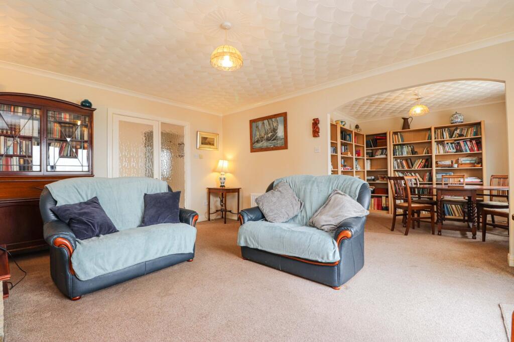 Dining Lounge