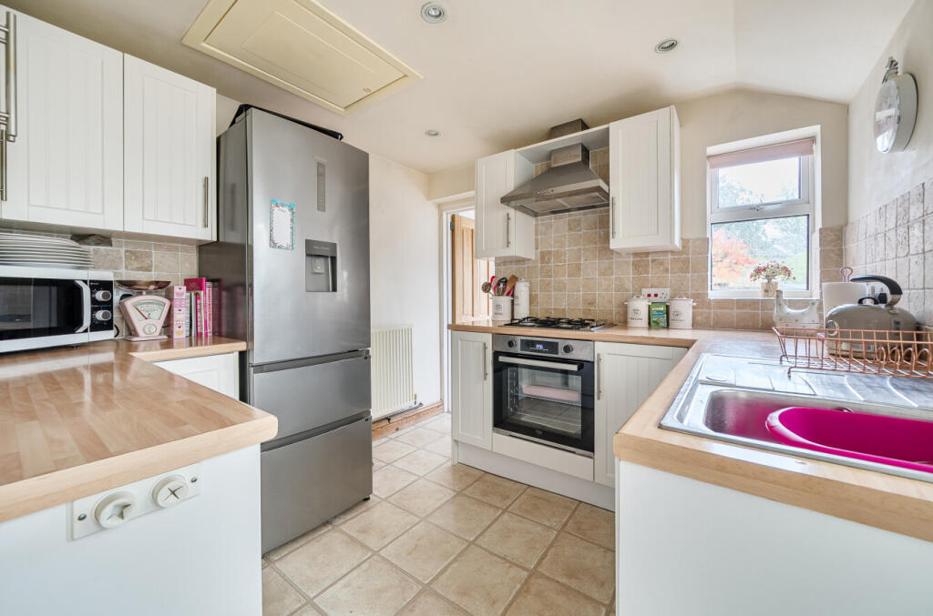 1370656-10-68f66b...