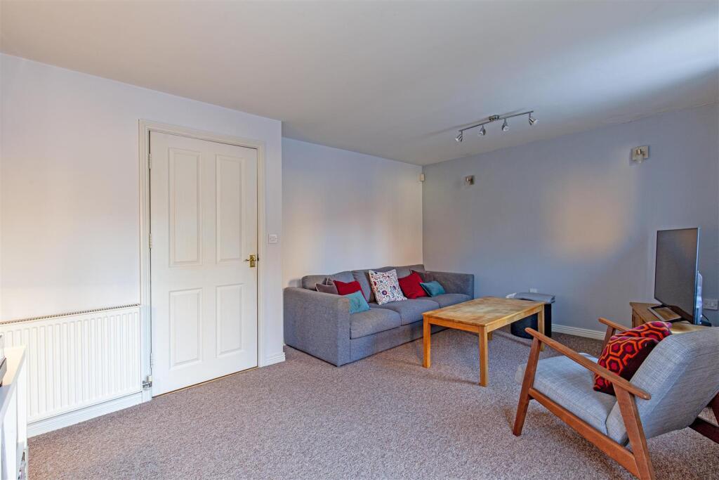 Reception Room-2.jpg
