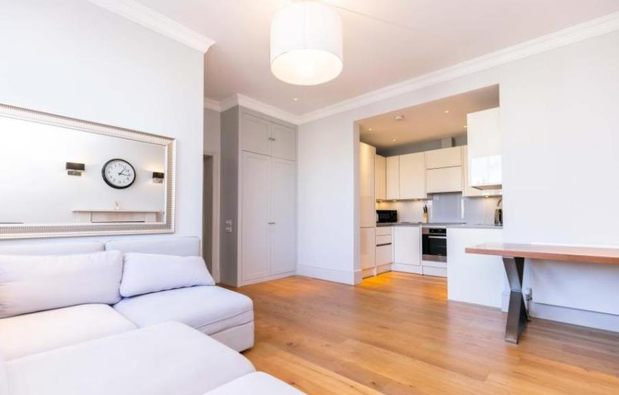 27 regent court 6 01.10.png