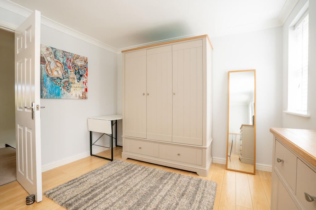 11woodlandmews24