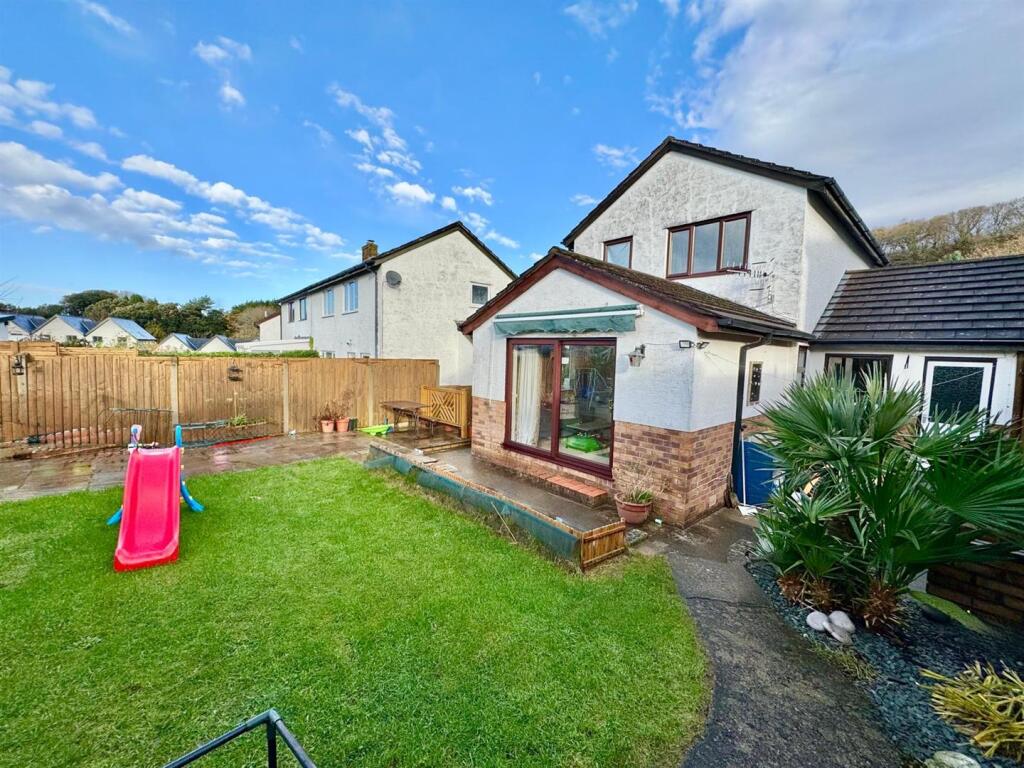 PHOTO-2025-12-08-10-13-04 (15).jpg