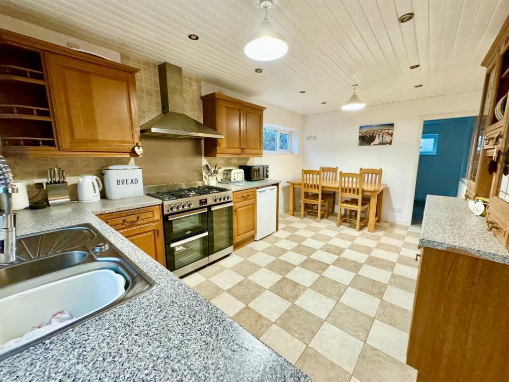 PHOTO-2024-12-05-21-23-29 (13).jpg