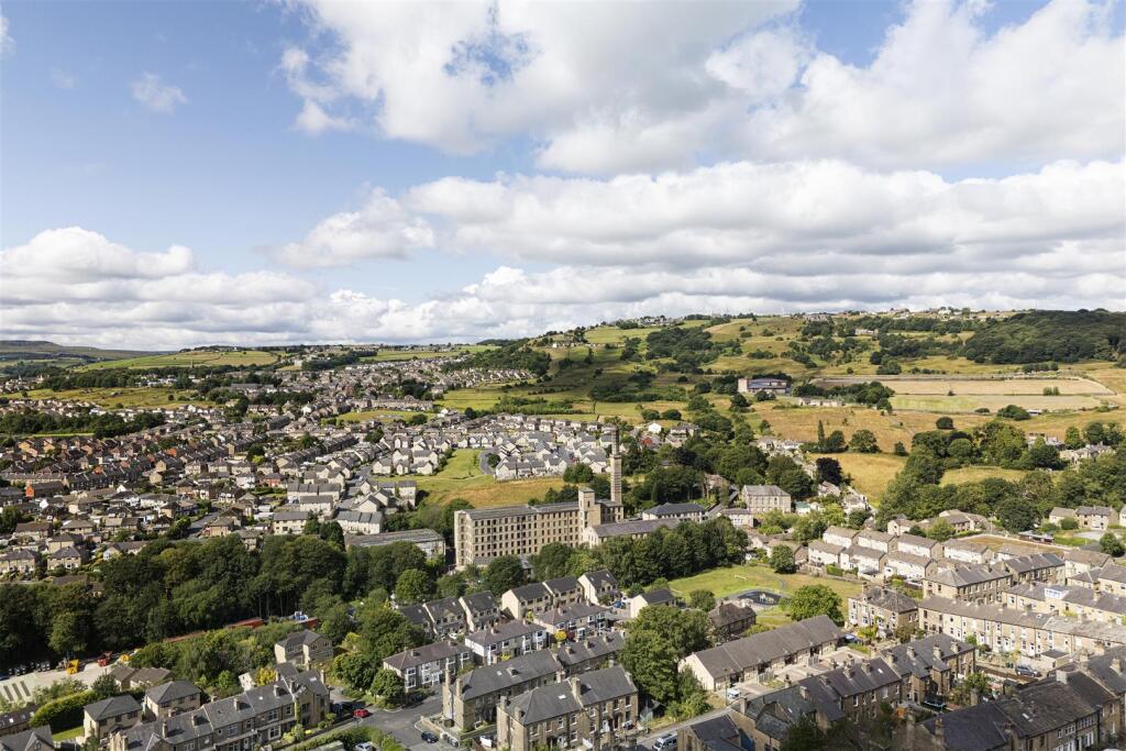 Bramleys Estate Agents - Edge Terrace - Longwood (