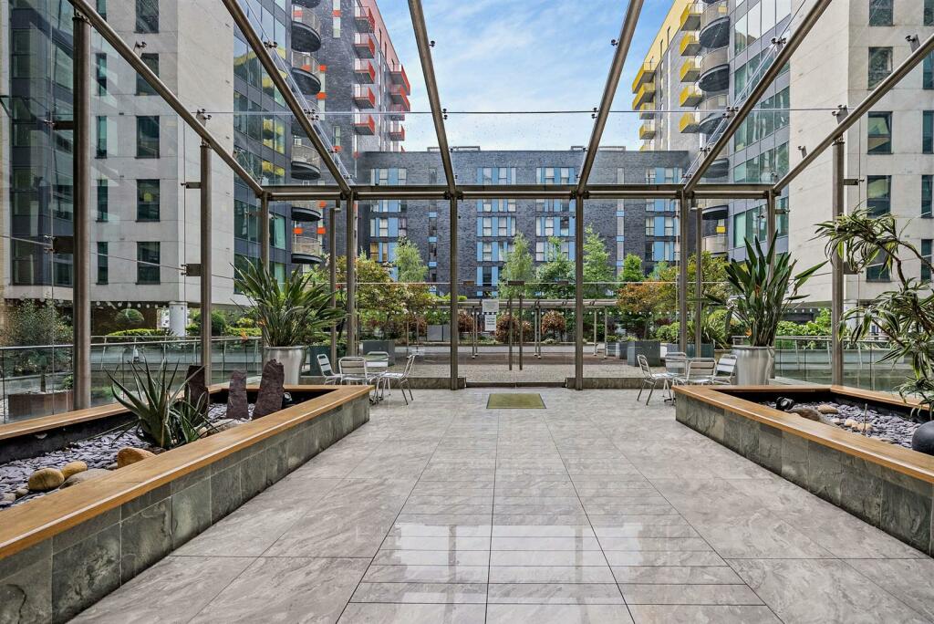 41 MH winter garden.jpg