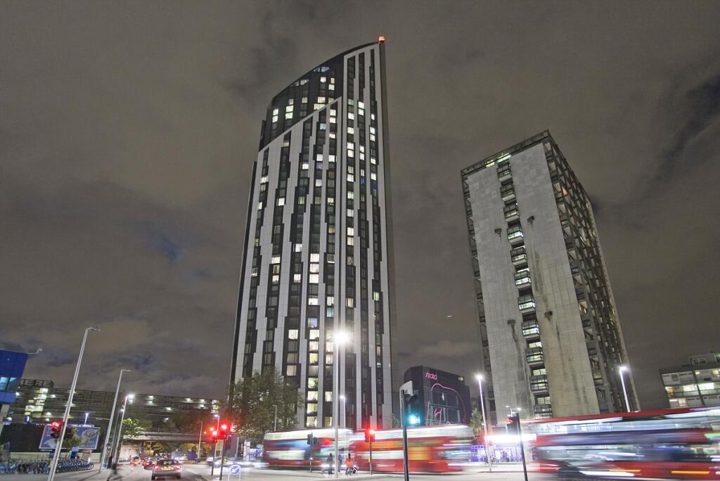 8144948-exterior0...