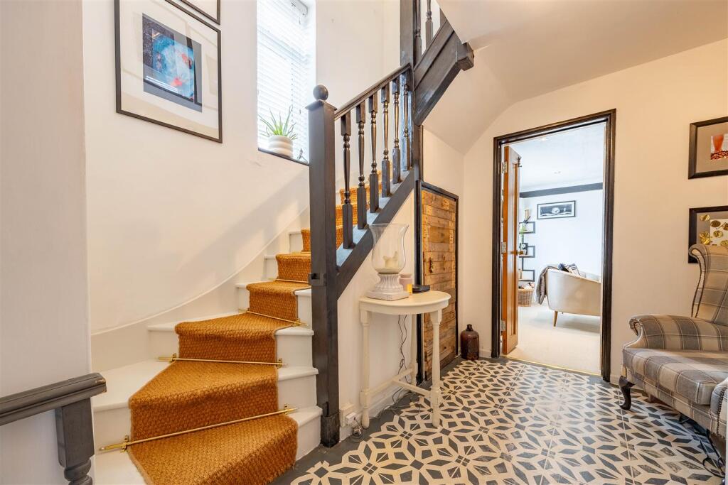 Staircase/Hallway